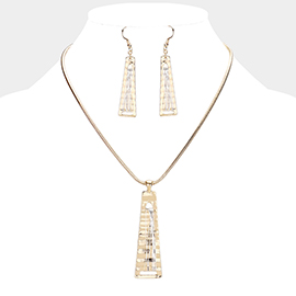 Coil Wire Textured Metal Pendant Drop Necklace 