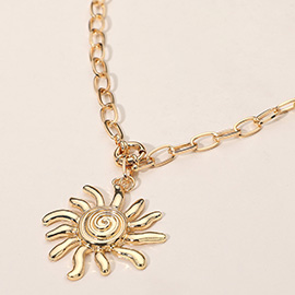 Metal Spiral Sun Pendant Paperclip Chain Necklace