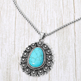 Vintage Floral Trim Oval Stone Pendant Necklace