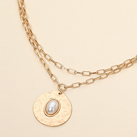 Oval Pearl Center Hammered Disc Pendant Layered Necklace